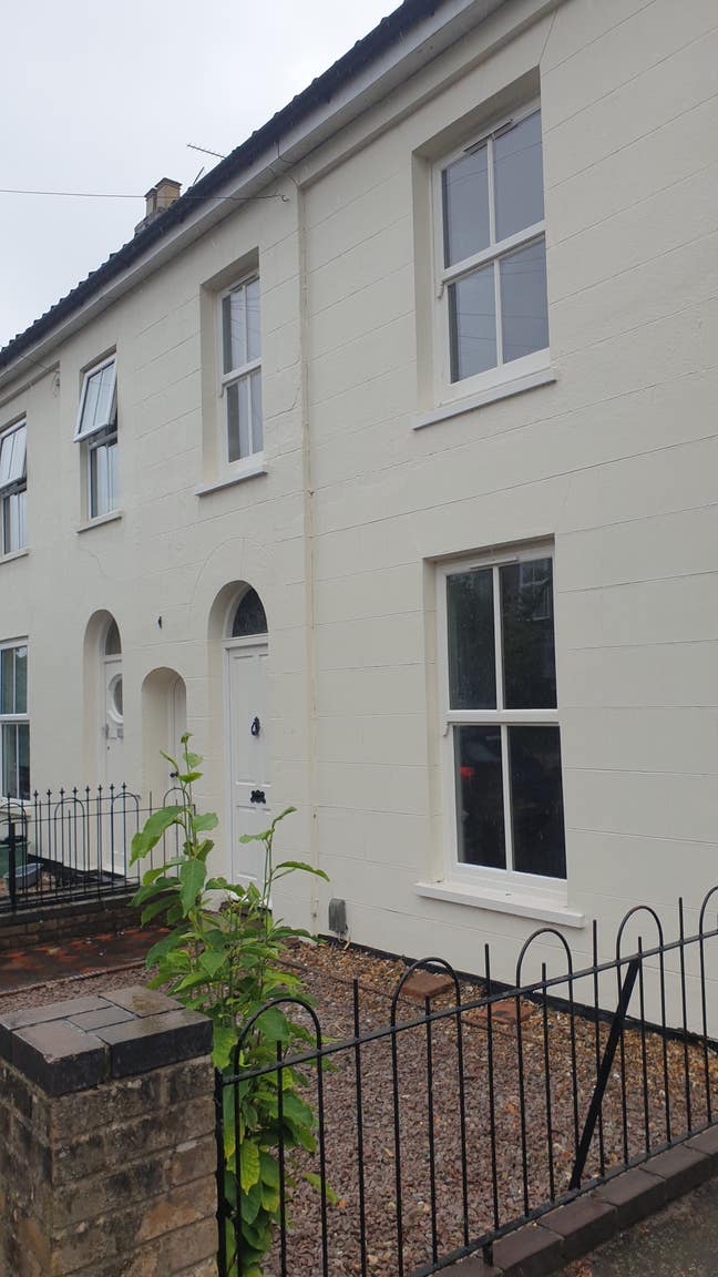 2 double bedrooms in excellant area Golden triangl Main Photo