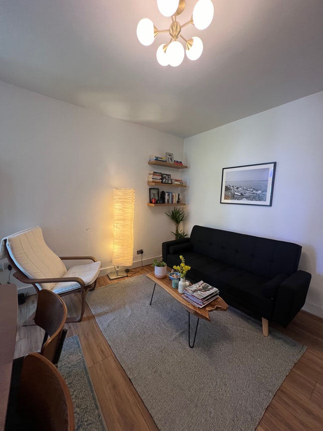 2 rooms available- 10 mins from Slough station  Main Photo