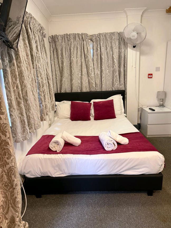 Fully serviced, small boutique hotel Main Photo