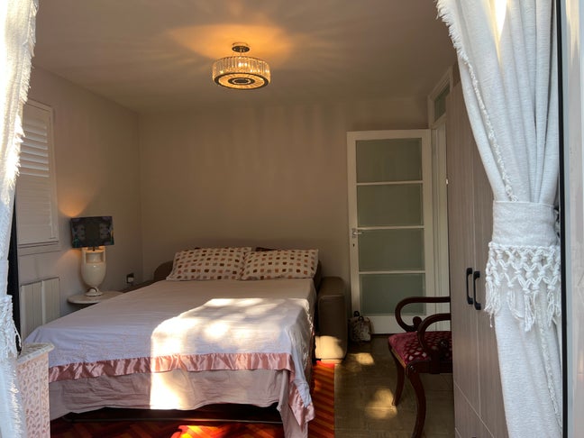 Stunning Double Room - Cyprus DLR & Elizabeth Line Main Photo