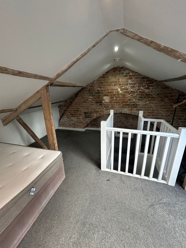 Amazing Rooms in City Centre Location Main Photo