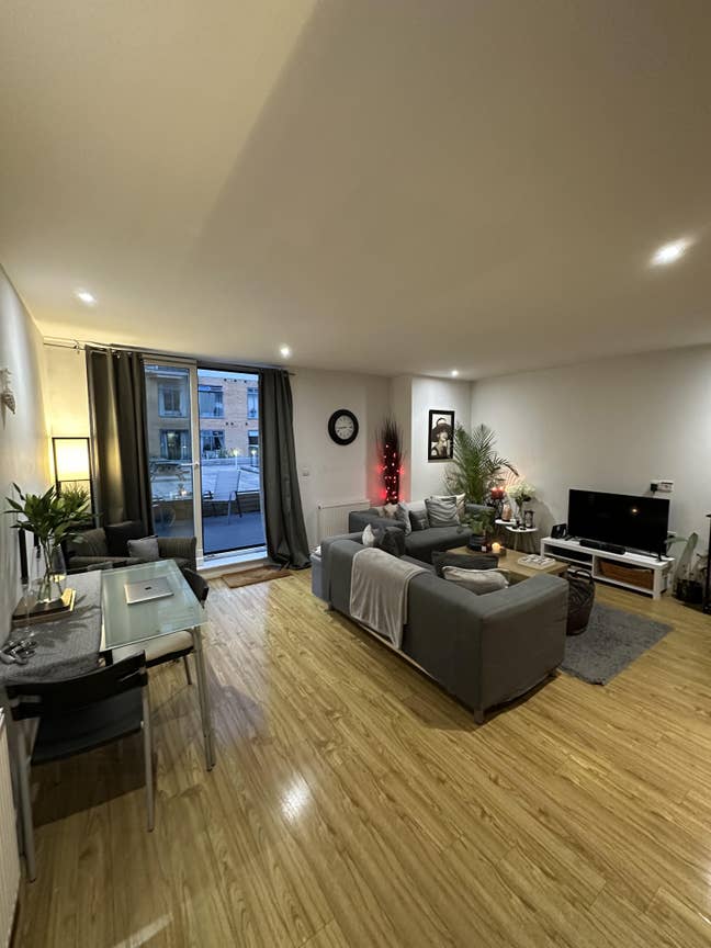 Double Room Available- Brixton Main Photo