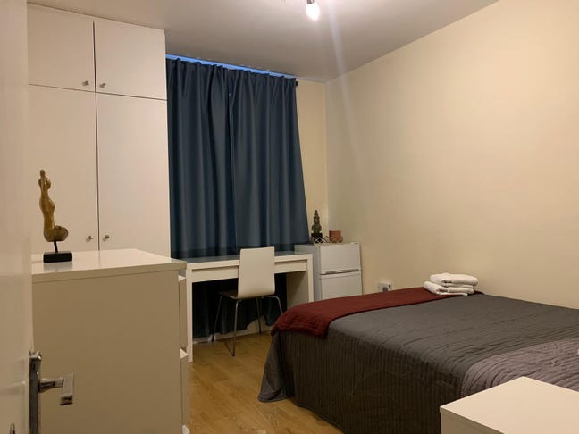 Double and Single Rooms Available in Stockwell.Zn2 Main Photo