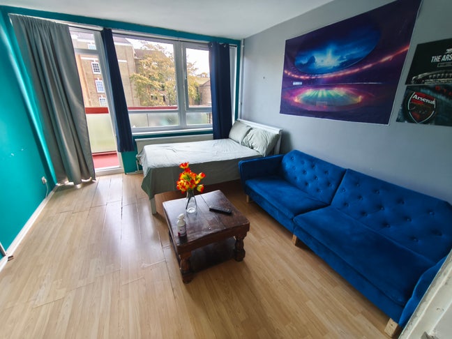 Massive Double Room in Holloway - Zone 2 Main Photo