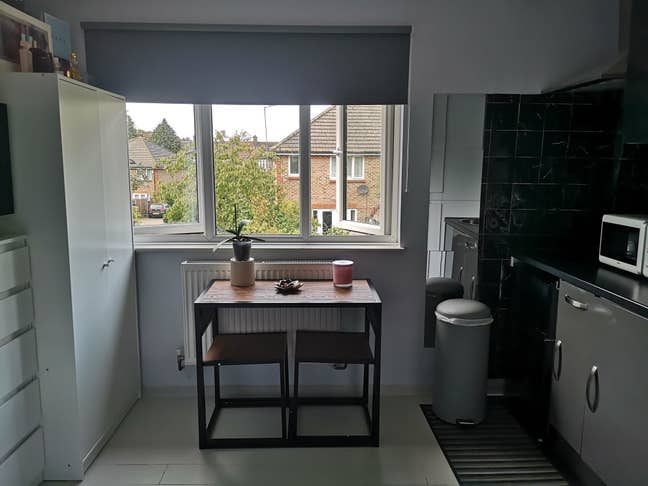 Cosy Studio. All Bils inc.   No Deposit Opt . Cosy Main Photo