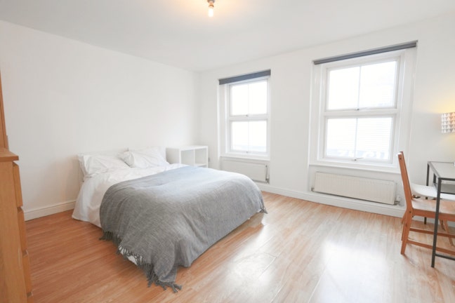 2 Rooms Available / Liverpool Street  Main Photo