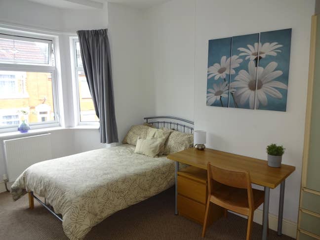 Ensuite Double Room for single occupancy Main Photo