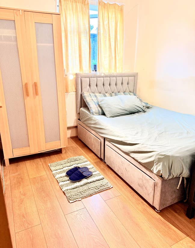 Single Room For a Male/Female Main Photo