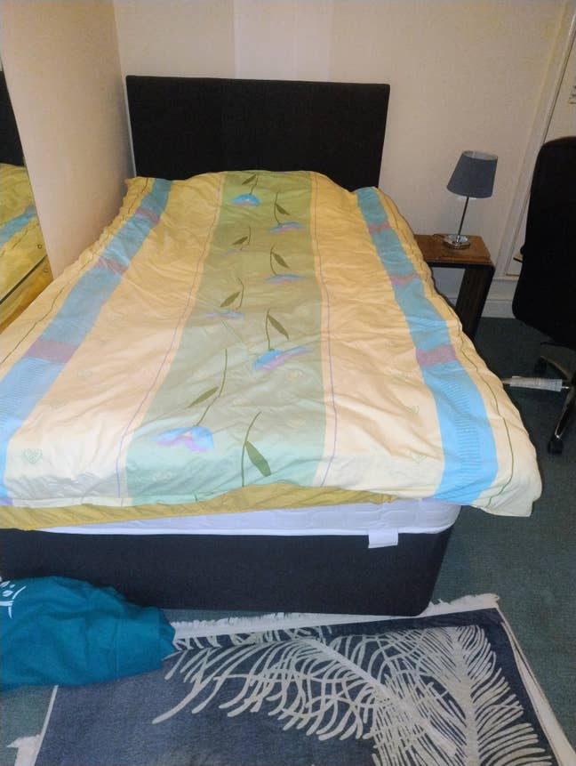Lovely double room with extra storage  Main Photo