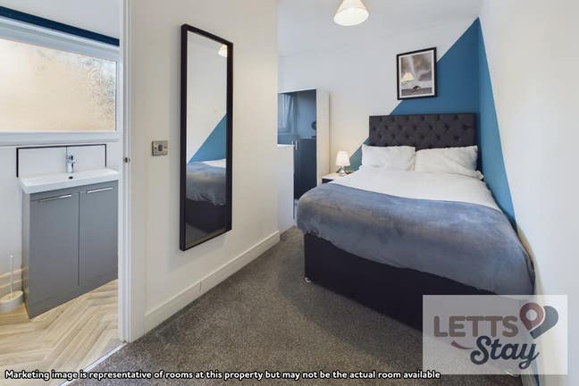 Cosy ensuite room in Sheffield Main Photo