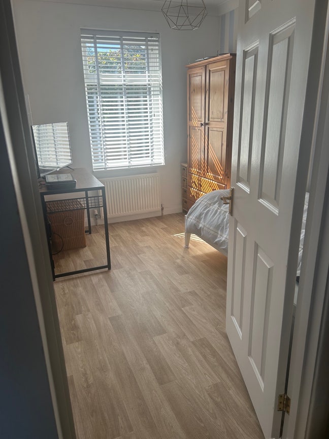 Single room Dibden Purlieu  Main Photo