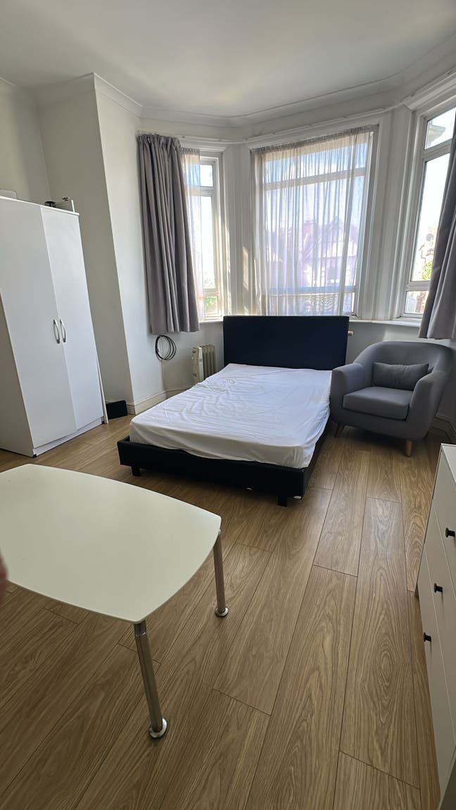 Kilburn,Zone 2 Lovely Furnished Double Just 870pcm Main Photo