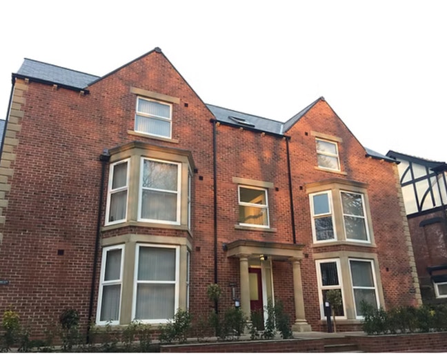 🌿 Double Room w/ Private Bathroom in Potternewton Main Photo