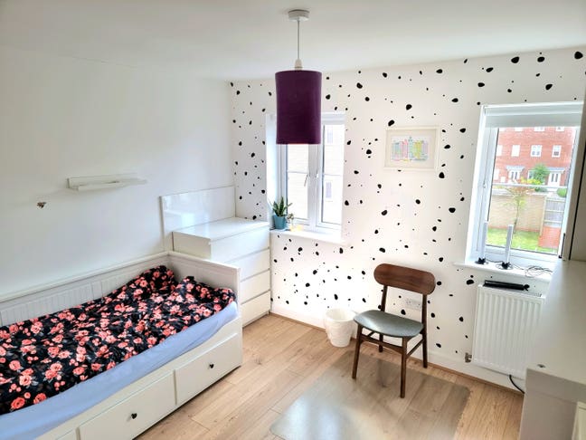 Single room in Quiet Neighborhood Main Photo