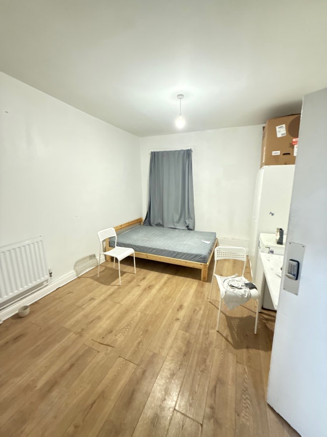 All En Suites Available Now 5 Min to Leyton Tube   Main Photo