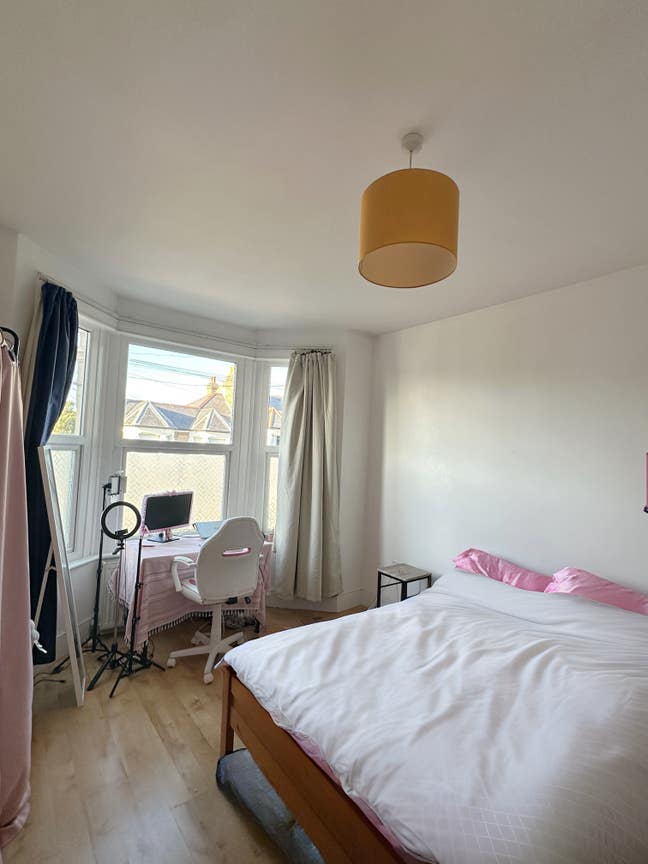 Bright dbl in Hither Green – available end of Oct Main Photo