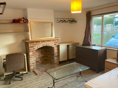 1 Room Available in a Shared House Main Photo