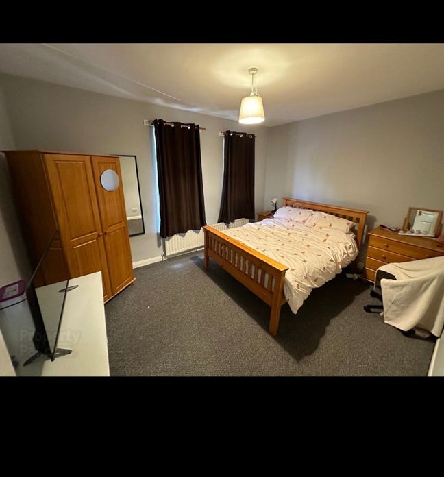 Room for rent  Main Photo