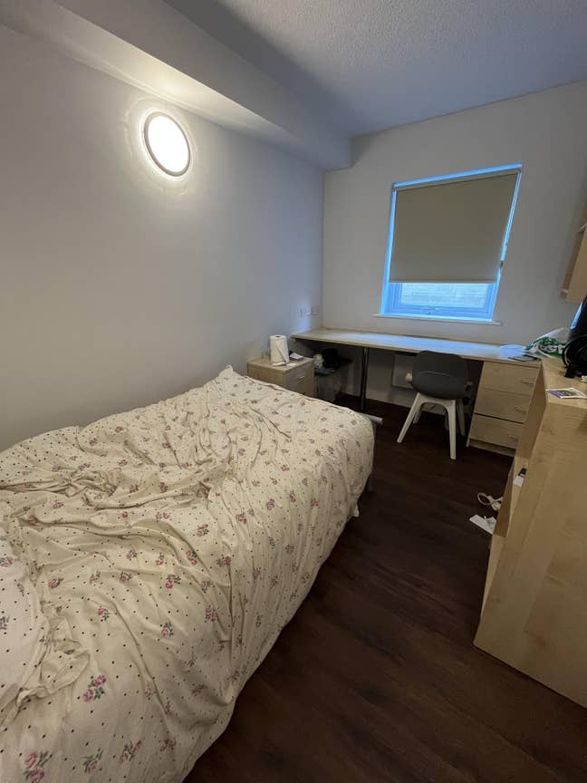 Room to rent- Little Aspley House Huddersfield Main Photo