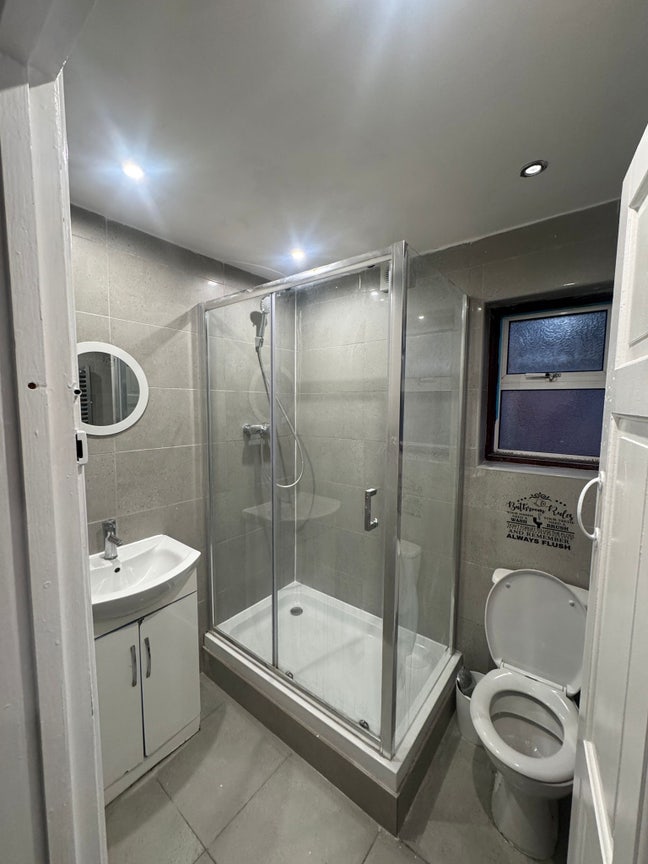 Rooms to let near station Main Photo