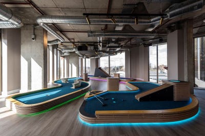 Modern Ensuite at The Vantage NG2 Main Photo