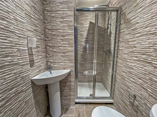 Room in a Shared House, Thorney Mill Road, SL0 Main Photo