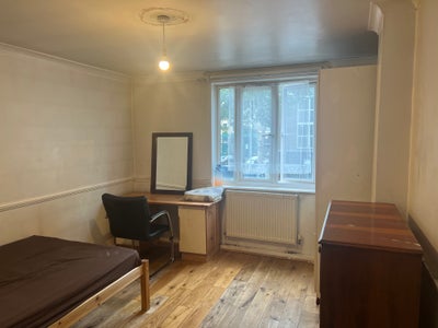 Superb Furnished D/Room available 7 Mar Bow Zone 2 Main Photo