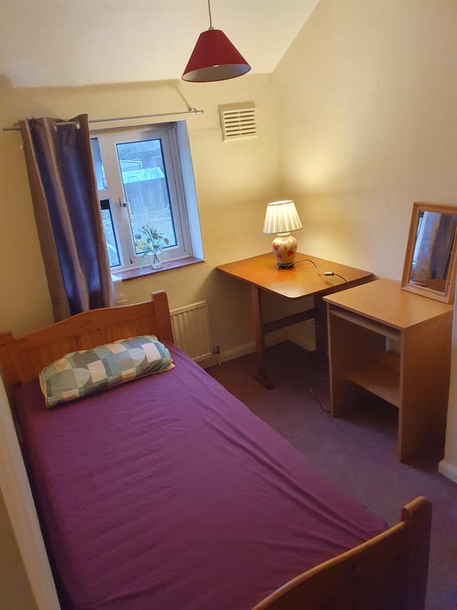 Single Bedroom Main Photo