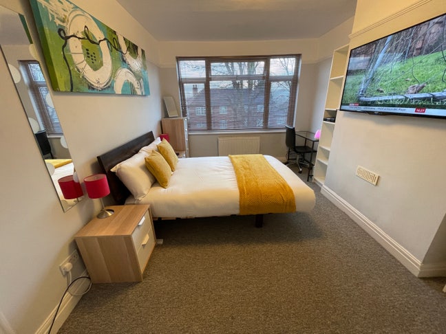 Beautiful, Safe & Serene House Share in Sutton Main Photo