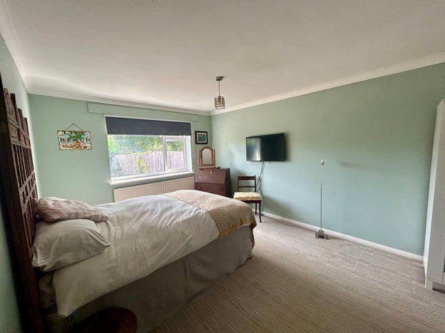 Hassocks Large Room Close to Station Main Photo
