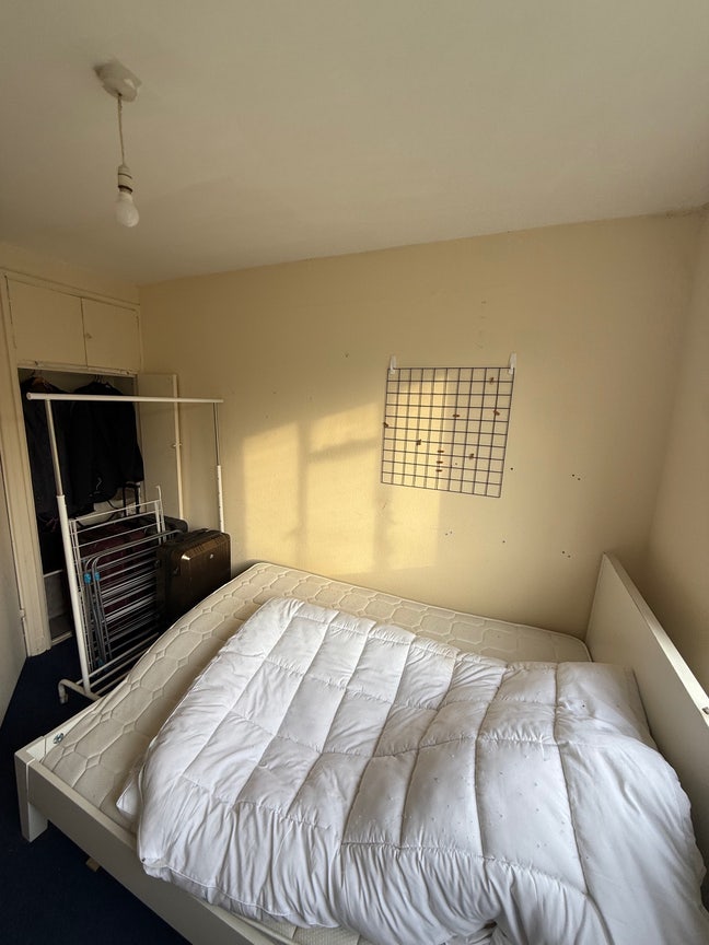 Double bedroom in estate  Main Photo