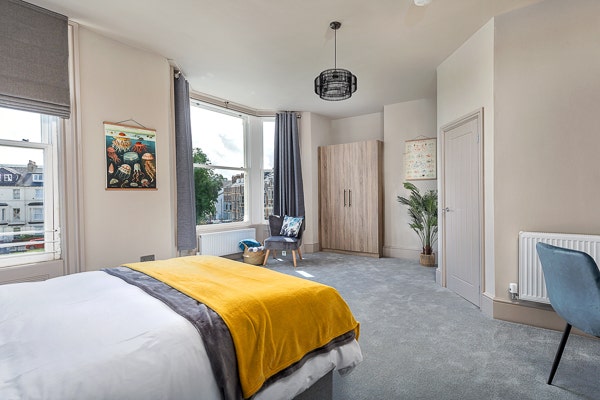 Extra Large Double Ensuite Room Scarborough  Main Photo