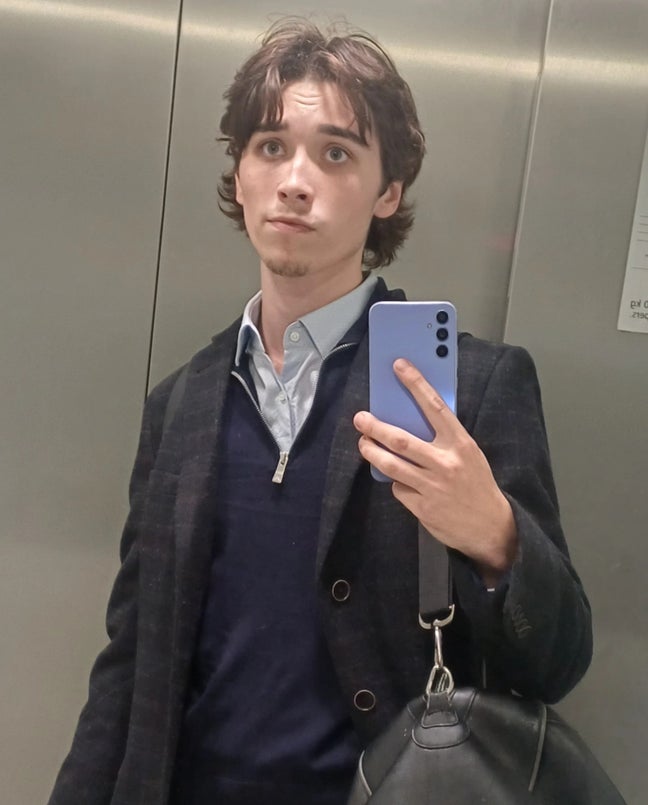 Young professional looking for place to share :) Main Photo