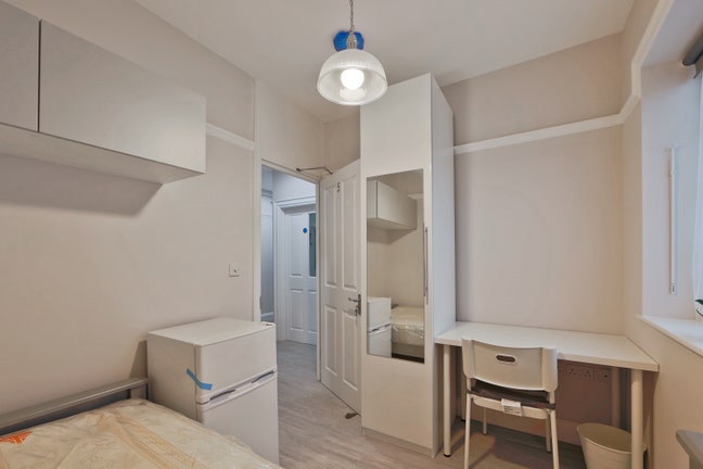 All Bills Included - Room in Hendon Central   Main Photo
