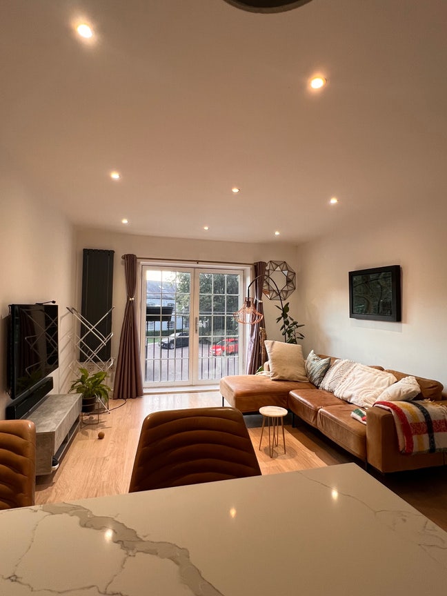Luxury Double Room - Gated Community, All Bills in Main Photo