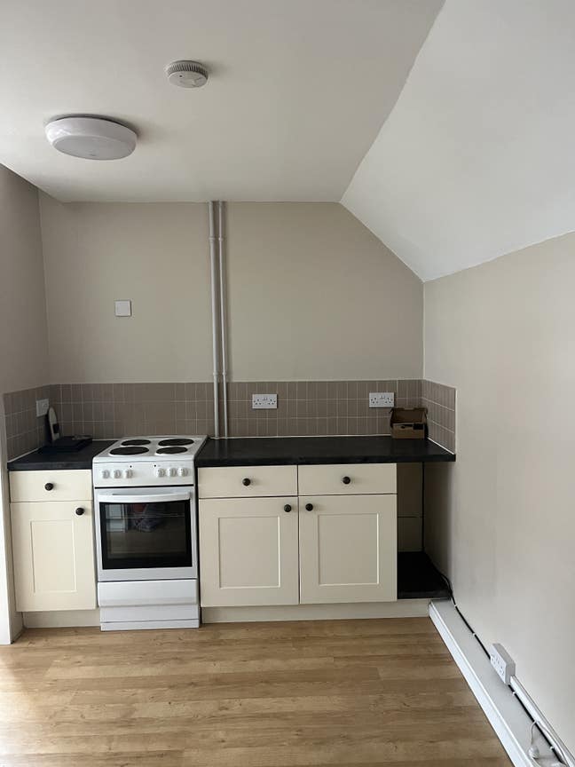 One bedroom flat available immediately Main Photo