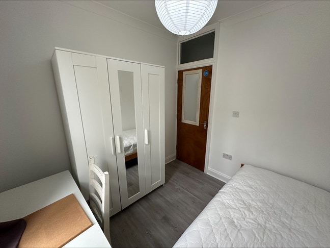 All Bills Included, Single Person Occupancy, E11   Main Photo