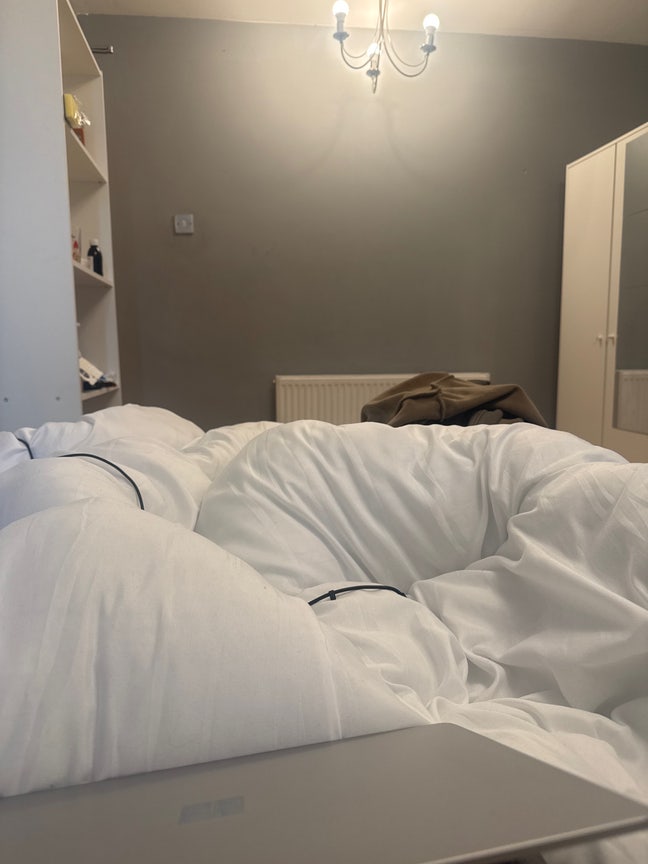 This is sharing room, ideal for female students Main Photo