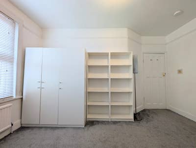 Large Room quiet, furnished, all bills included  Main Photo