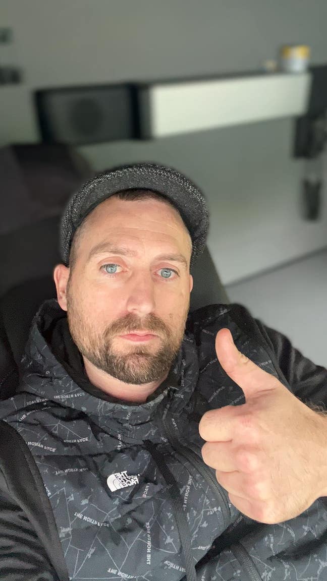 I am a professional male aged 39. I am lookin... Main Photo