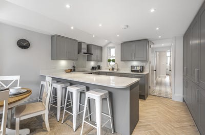 Great Double In Clapham North/Brixton Main Photo
