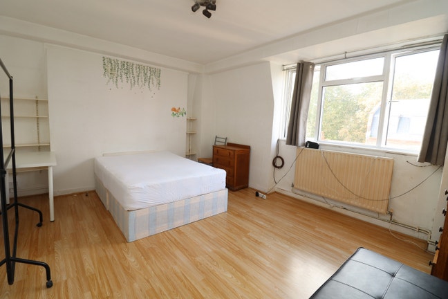 Couples Double – Bethnal Green & Shoreditch Main Photo