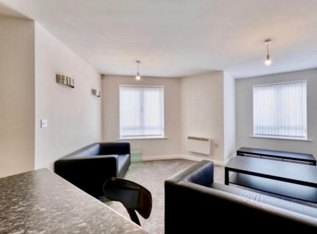 Beautiful 2 double bedroom apartment  Main Photo