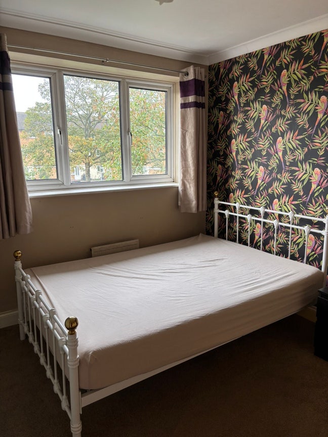 Double Room in West Cheshunt *Bills inc* Main Photo