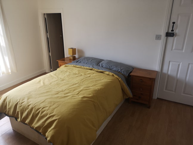 Large Ensuite Double room becoming available soon! Main Photo