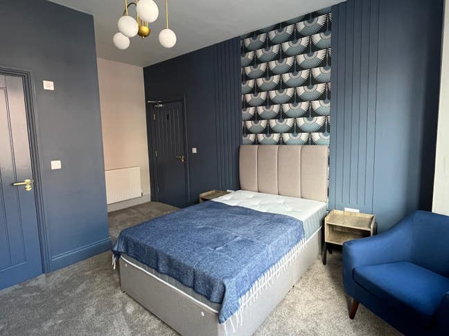 Luxury Professional Home in Aigburth with gym Main Photo