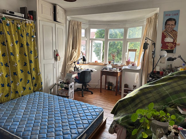 Large Double in Kensal Rise Bay Window Main Photo