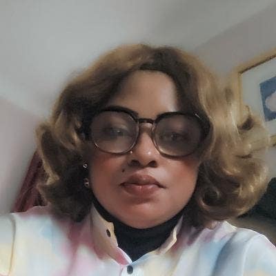 Couple seeks double room Main Photo