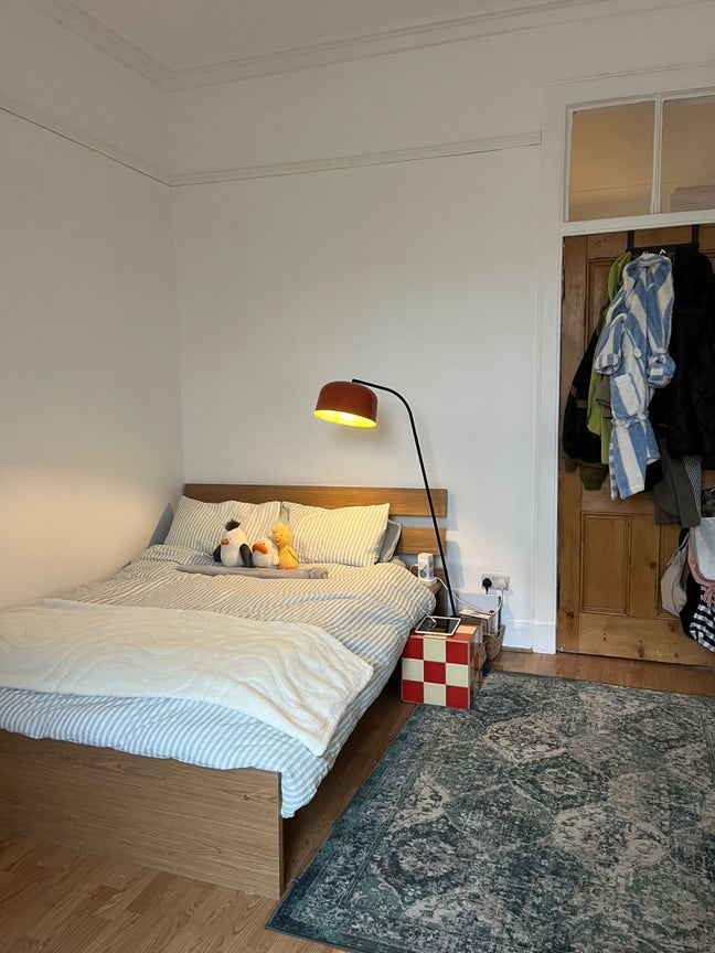 Room for rent in Woodlands :) Main Photo