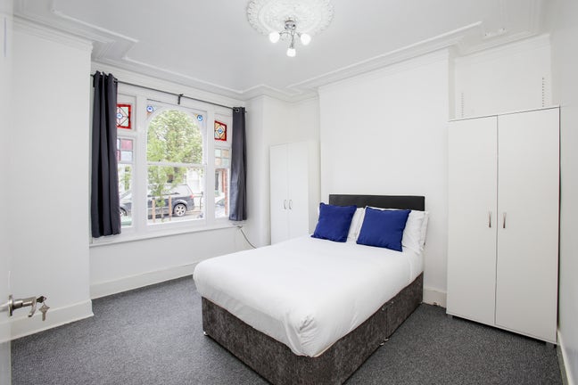 **Furnished Double Room In Hammersmith** Main Photo